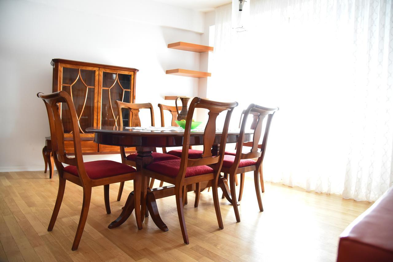 3 Bedroom Home With Parking Garage In The Heart Of Escópia Exterior foto